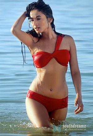 Sonal Chauhan bikini.jpg Bollywood Bikini Actress Models